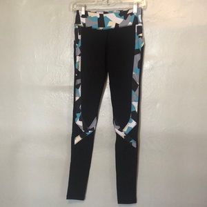 Pure Barre by Splits 59 geometric panel leggings